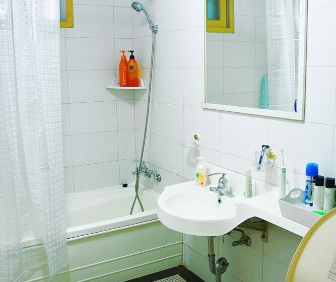 Albergue Ganderak Guest House