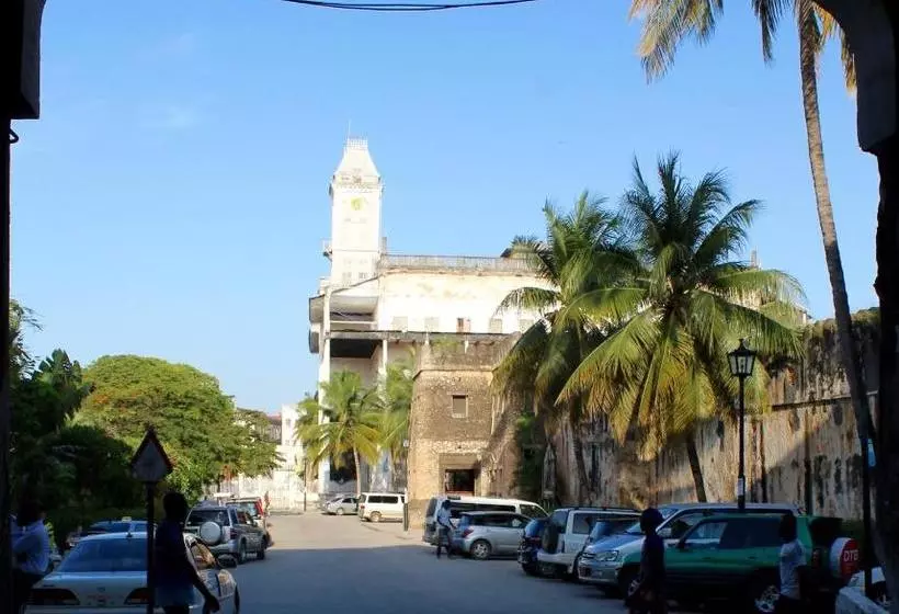 تختخواب و صبحانه Princess Salme Inn