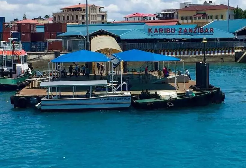 تختخواب و صبحانه Princess Salme Inn