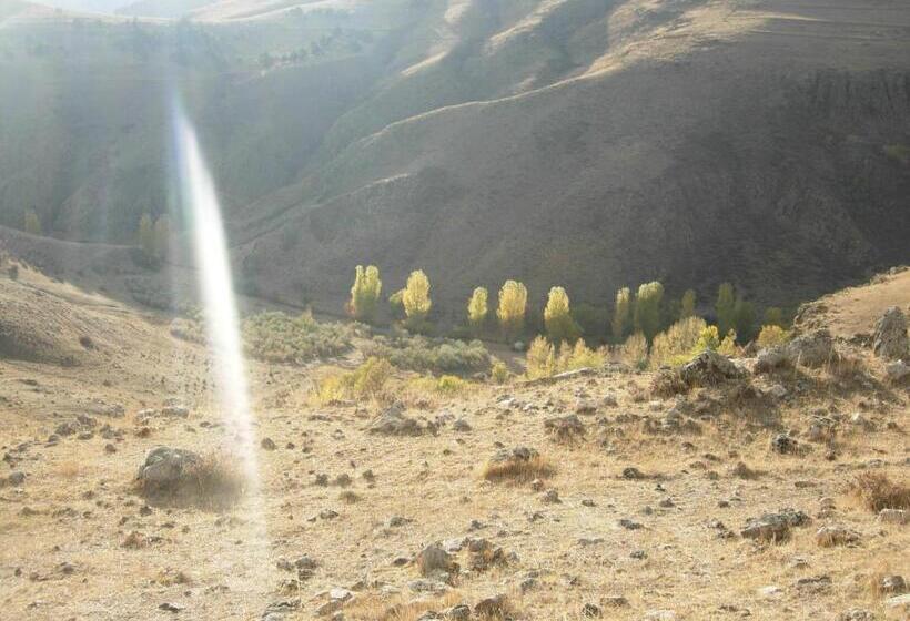 فندق Azoyan Holiday Resort