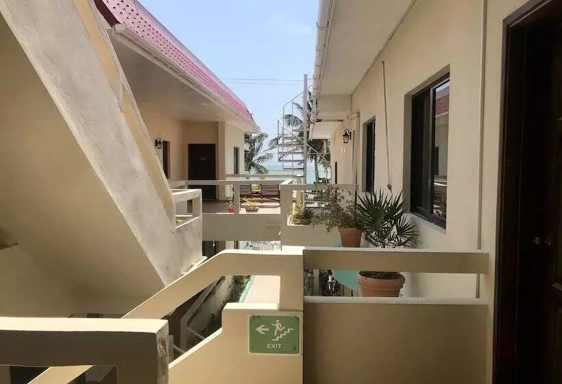 هتل Jan S