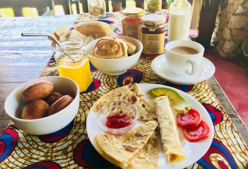 هتل Mangrove Lodge