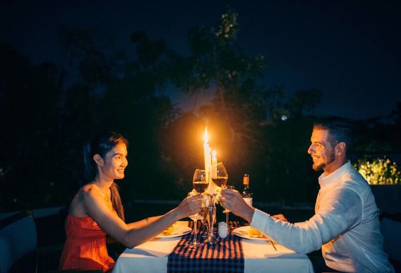 ホテル Solitaire Kamreuk Resort