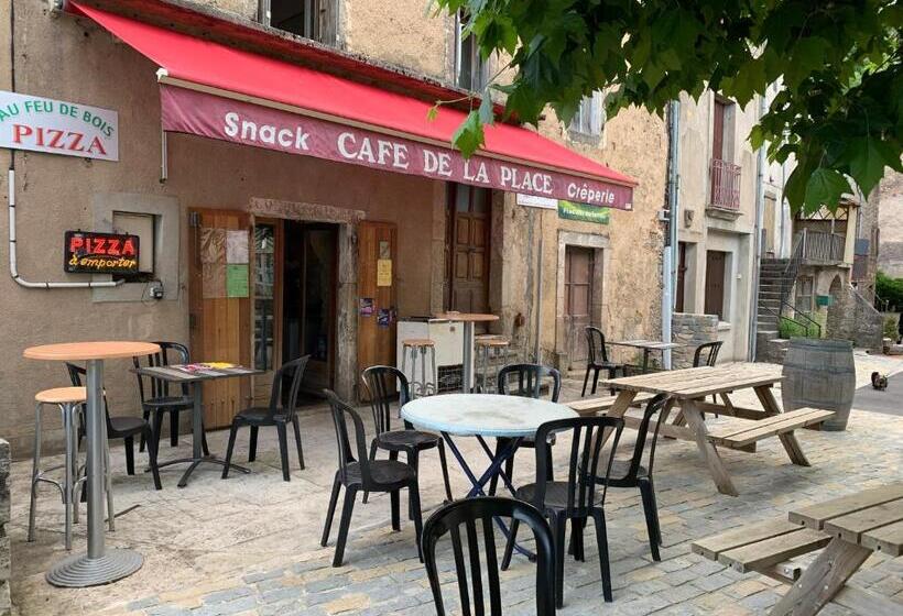 ベッドアンドブレックファースト Café De La Place Gîte & Chambres D Hôtes Lou Pastre