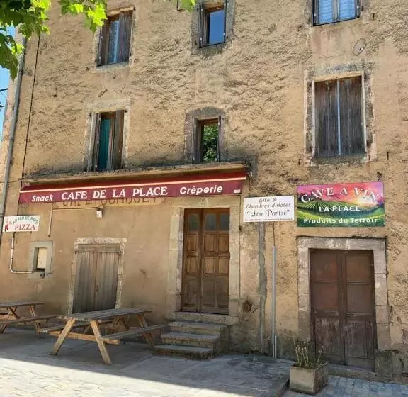 Aamiaismajoitus (B&B) Café De La Place Gîte & Chambres D Hôtes Lou Pastre
