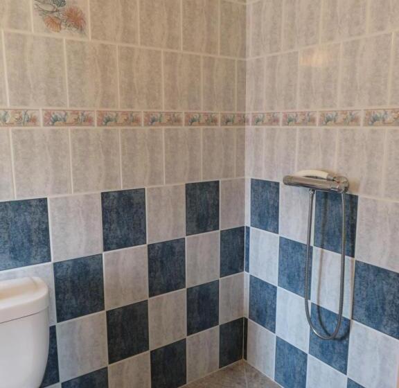 ベッドアンドブレックファースト Café De La Place Gîte & Chambres D Hôtes Lou Pastre