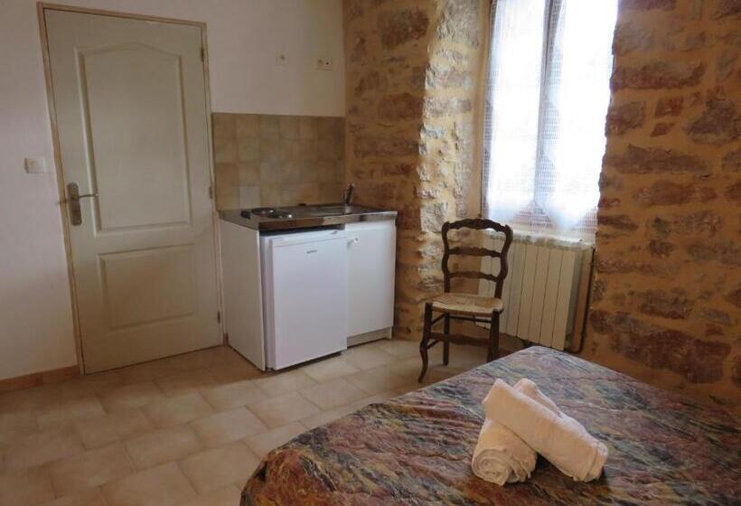 ベッドアンドブレックファースト Café De La Place Gîte & Chambres D Hôtes Lou Pastre