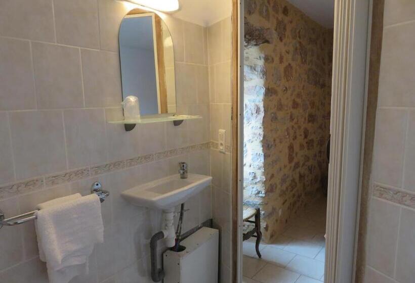 ベッドアンドブレックファースト Café De La Place Gîte & Chambres D Hôtes Lou Pastre