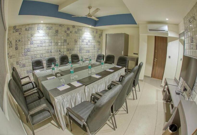 Hotel As Airport Inn