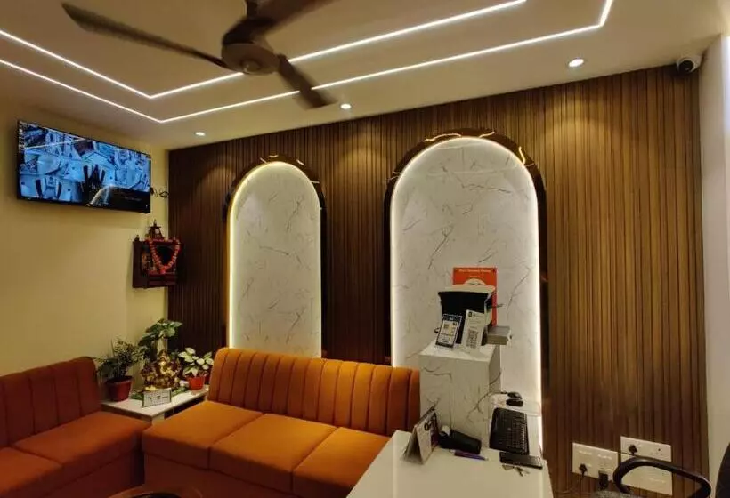 Hotell Devaaya Palace