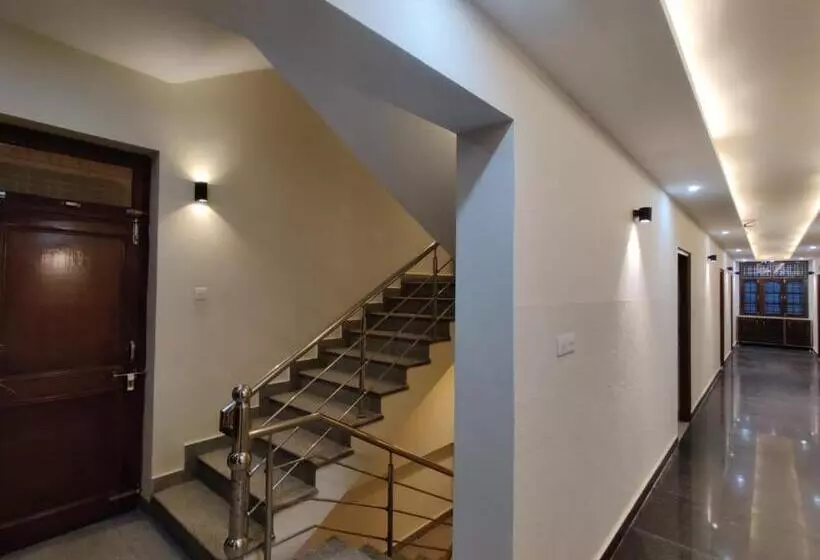Hotell Devaaya Palace