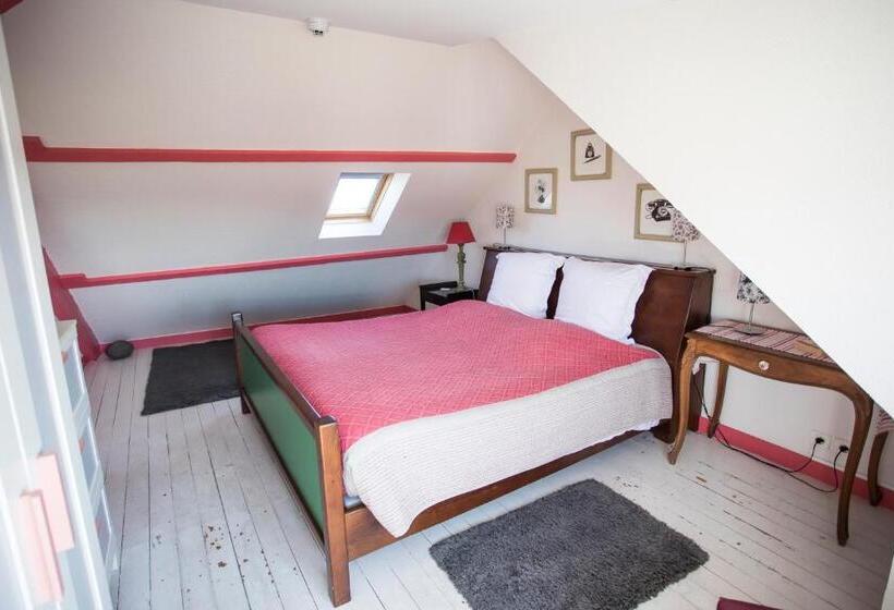 酒店 Mary Boat Trip