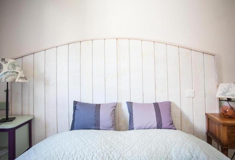 酒店 Mary Boat Trip