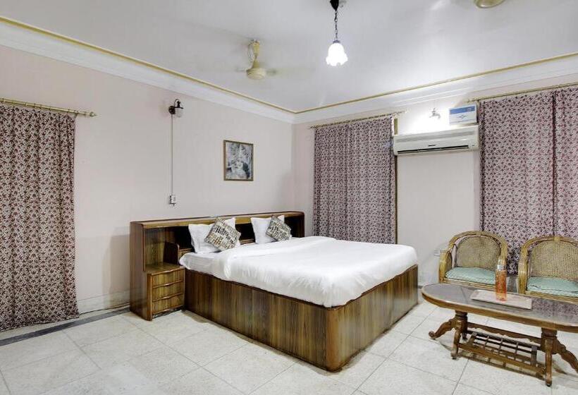 בית מלון כפרי Super Oyo Flagship 45323 Pogl Brahmaputra Guest House