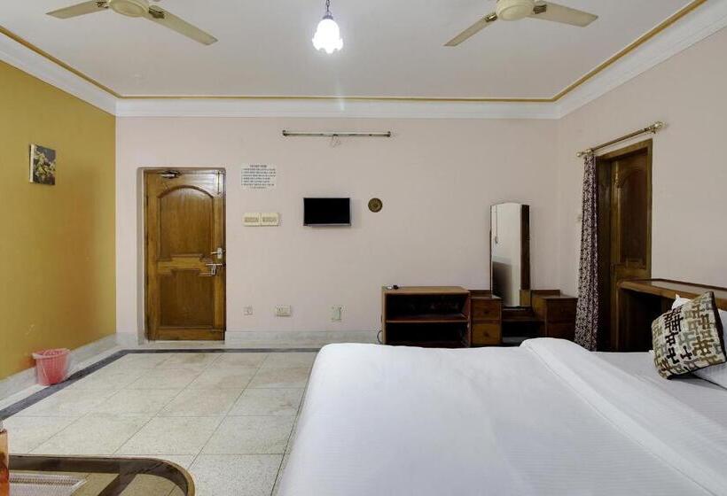 בית מלון כפרי Super Oyo Flagship 45323 Pogl Brahmaputra Guest House