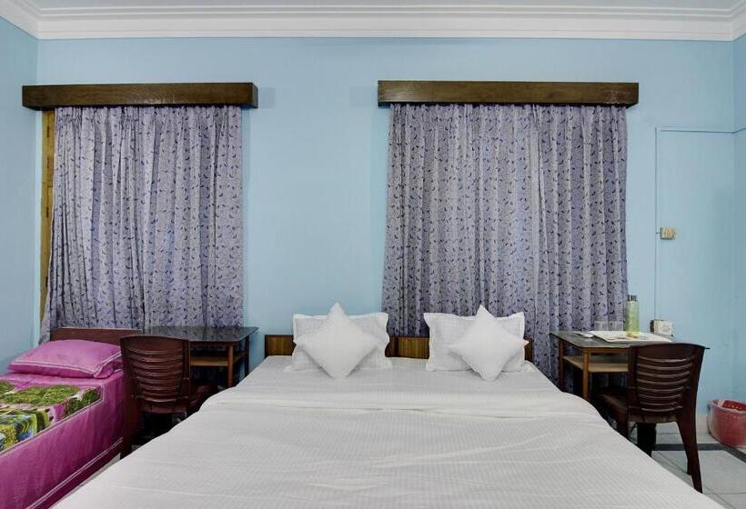 בית מלון כפרי Super Oyo Flagship 45323 Pogl Brahmaputra Guest House