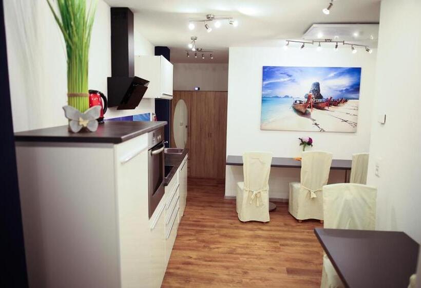 פנסיון Alte Zimmerei Neckarwestheim