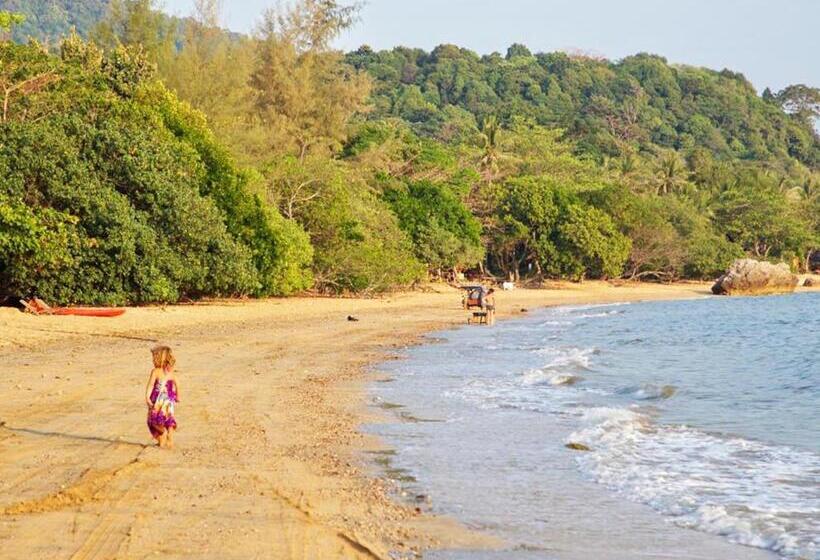 Пансион Bonhomie Beach Cottage