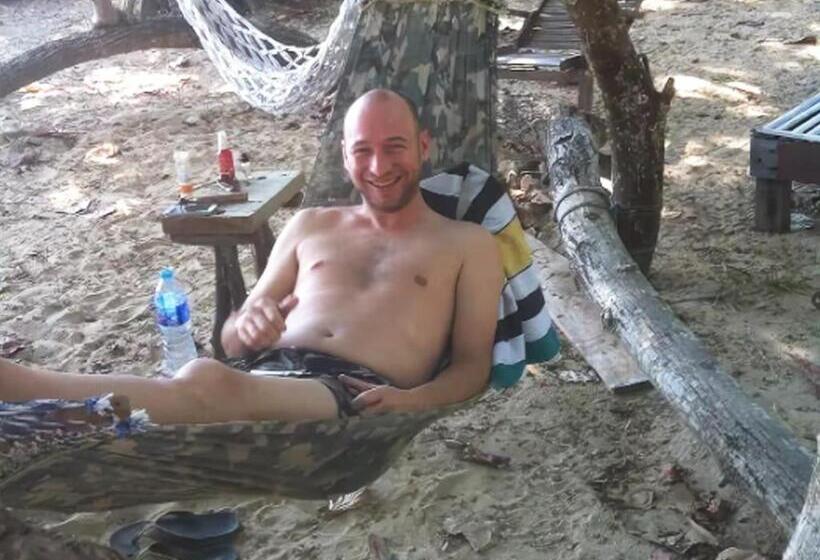 Пансион Bonhomie Beach Cottage