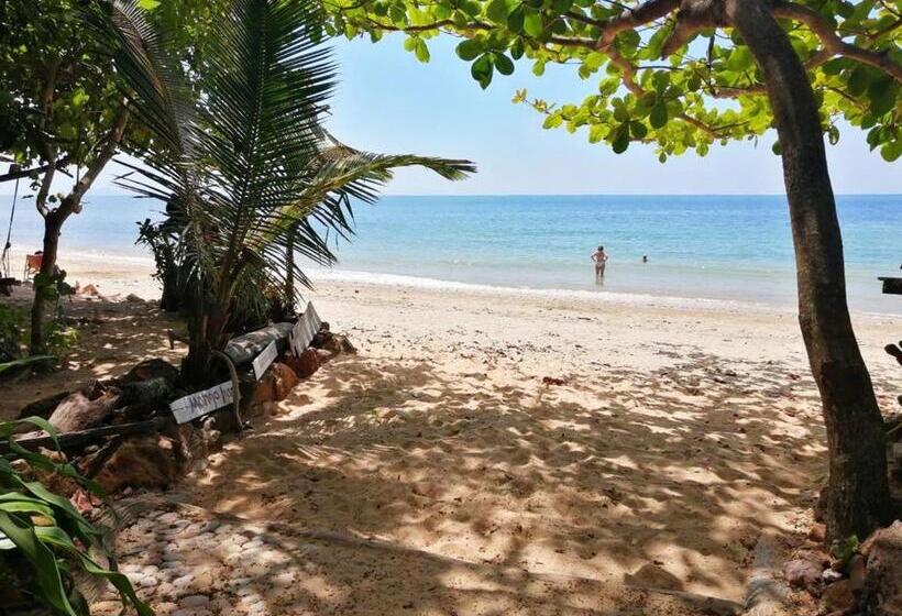 Пансион Bonhomie Beach Cottage