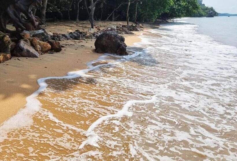 Пансион Bonhomie Beach Cottage