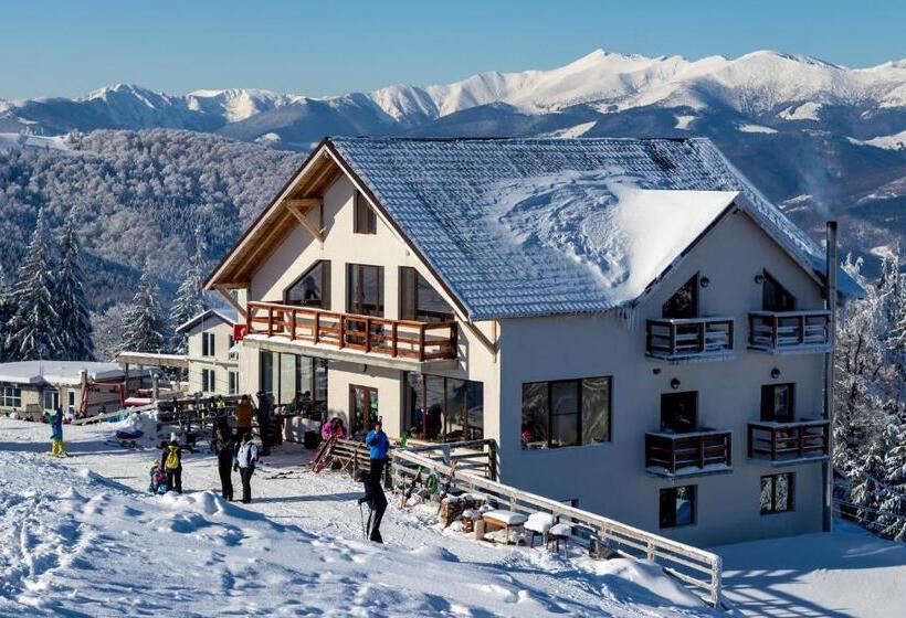 پانسیون Cabana Smile Straja