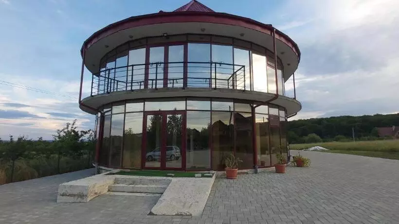 ペンション Vila Dragomirna