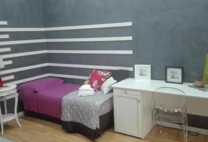 تختخواب و صبحانه Donna Margharet