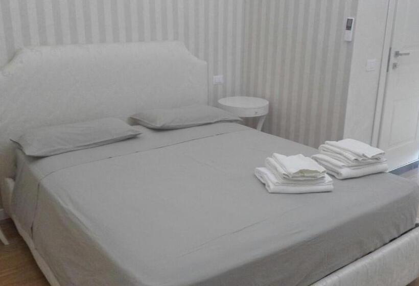 تختخواب و صبحانه Donna Margharet