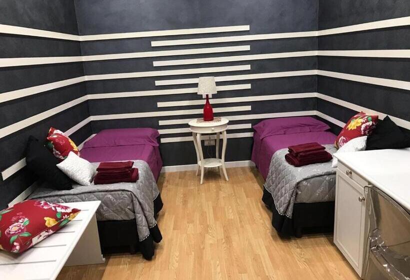 تختخواب و صبحانه Donna Margharet