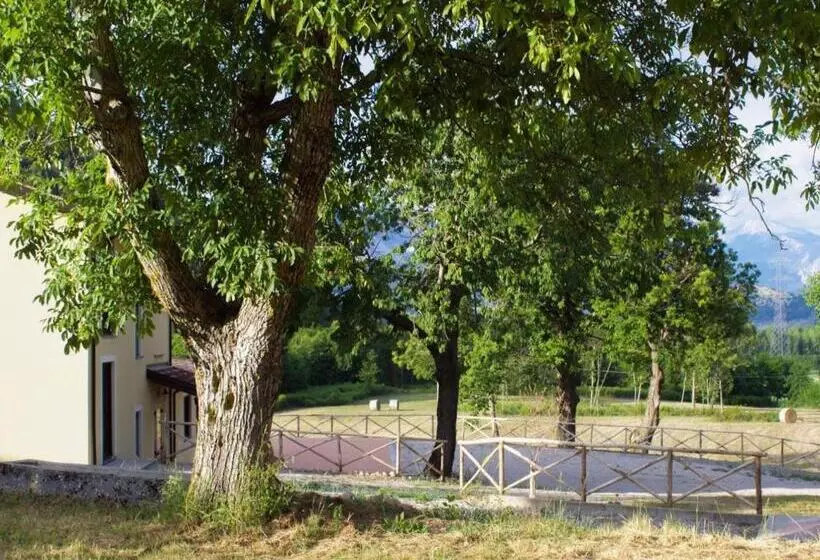 ホテル Agriturismo Acquafredda