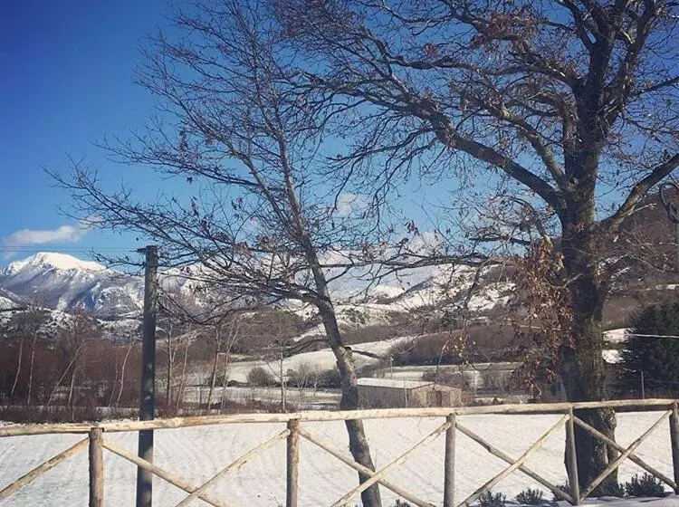 ホテル Agriturismo Acquafredda