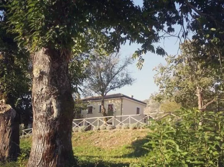 ホテル Agriturismo Acquafredda