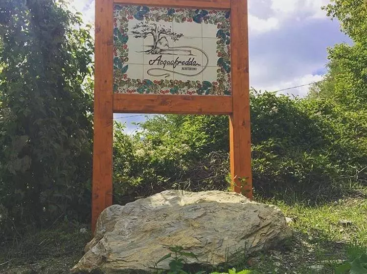 ホテル Agriturismo Acquafredda