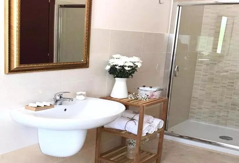 ホテル Agriturismo Acquafredda