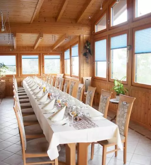 Hotelli Gasthof Pension Zoller