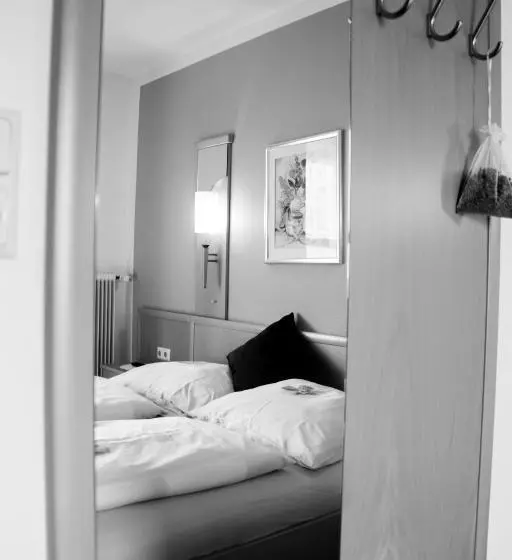 Hotelli Gasthof Pension Zoller