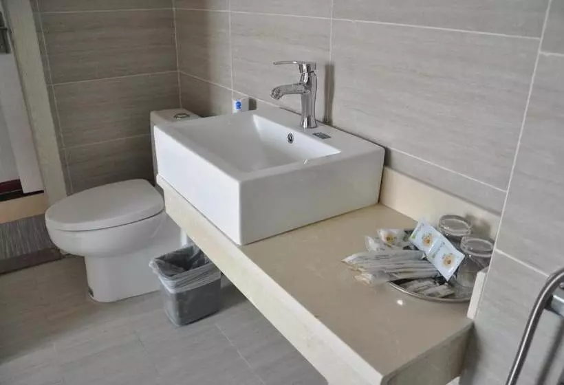 هتل Juli Boutique