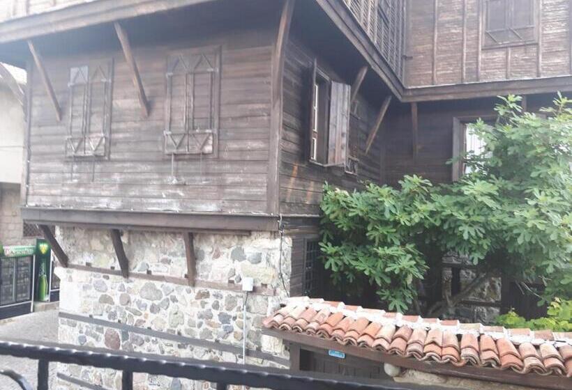 פנסיון Guest House Antique