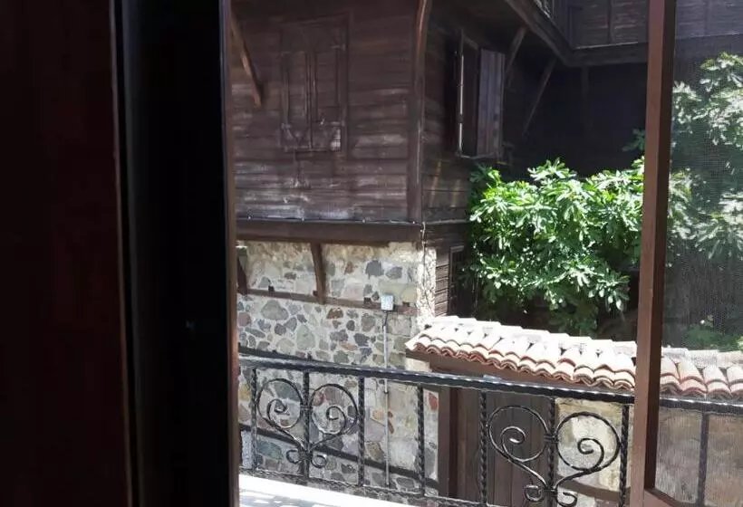 ペンション Guest House Antique