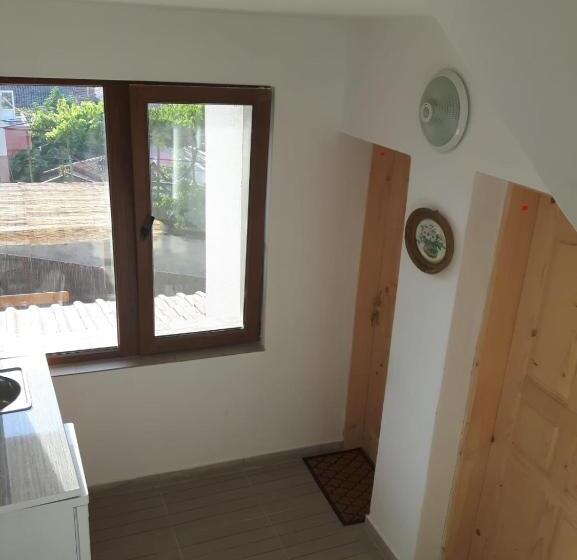 פנסיון Guest House Antique