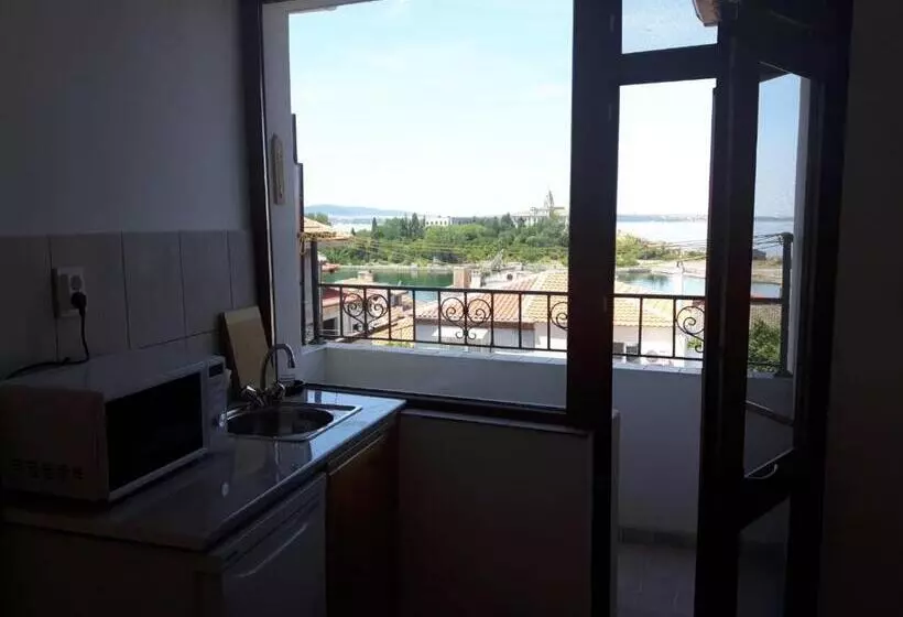 ペンション Guest House Antique