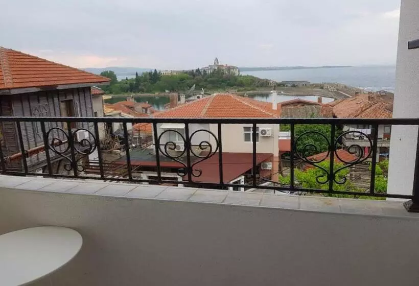 ペンション Guest House Antique