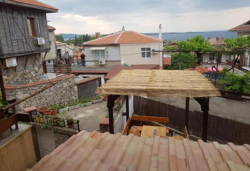 פנסיון Guest House Antique