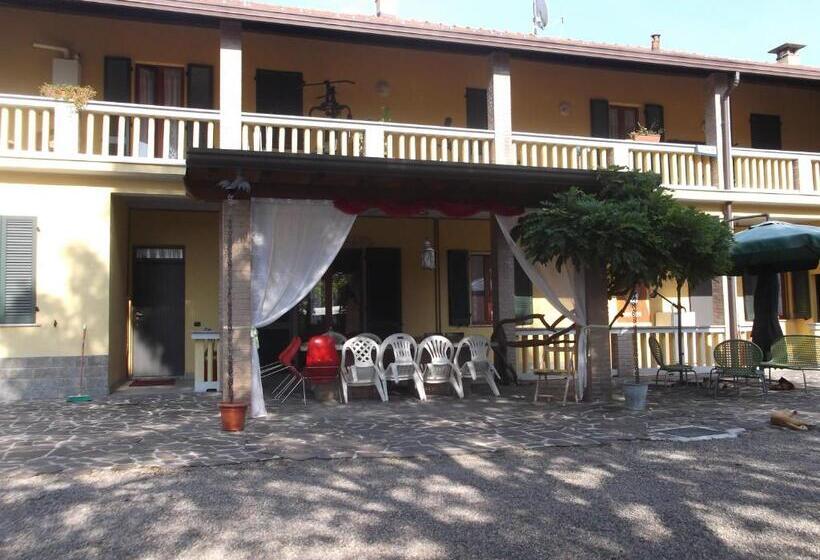 بنسيون Relais Villa Ornella