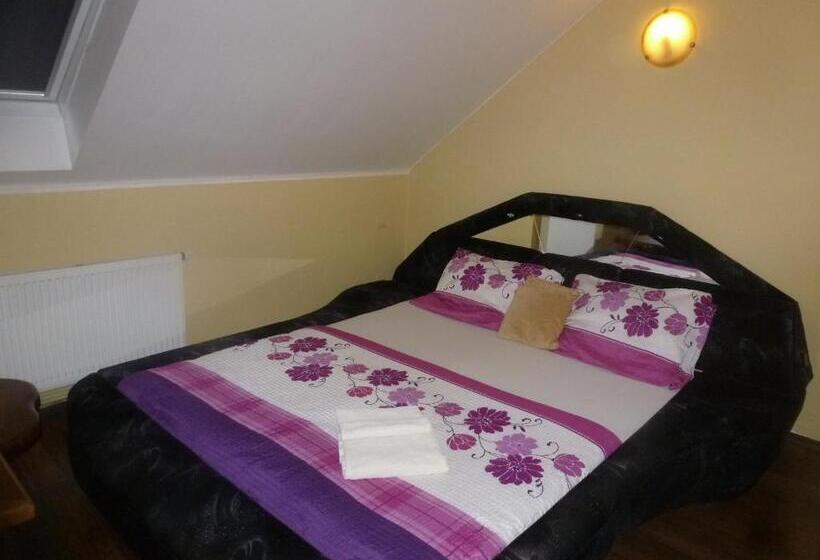 ペンション Rendezvous