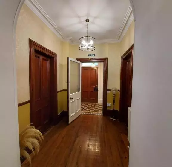 Colterscleuch House B&b