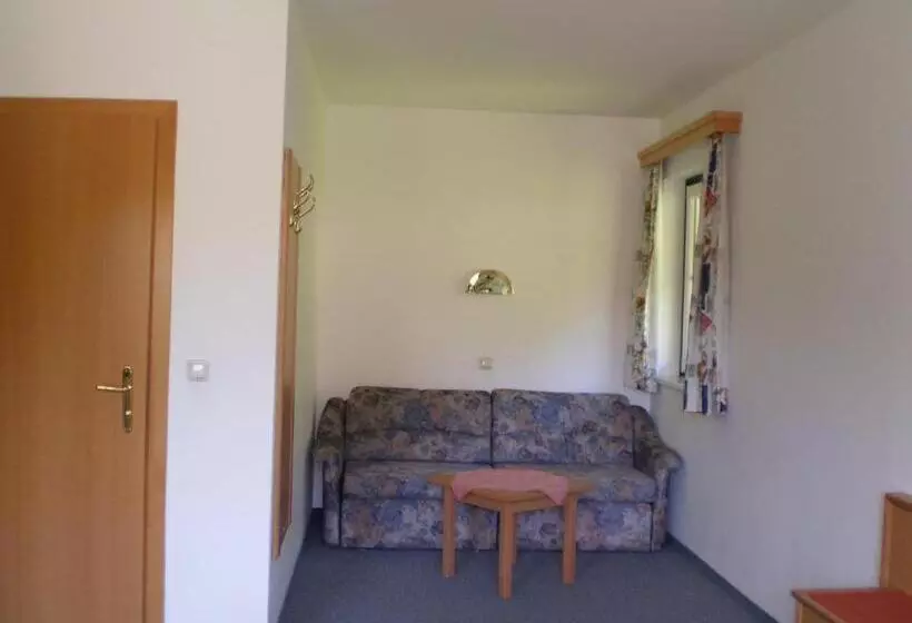 Gasthof Pension Strassreith