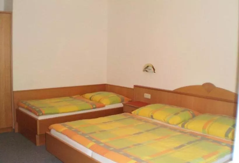 Gasthof Pension Strassreith