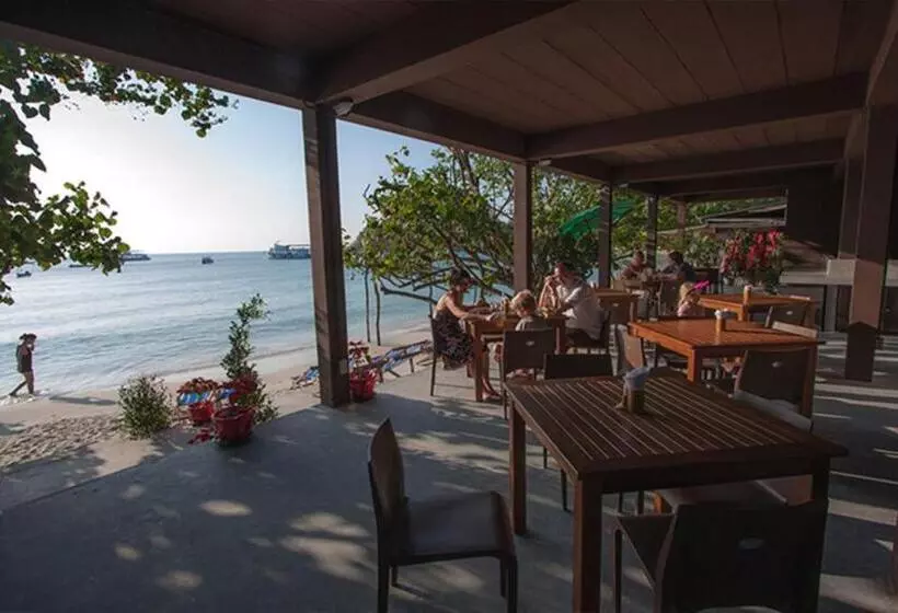 La Lune Beach Resort